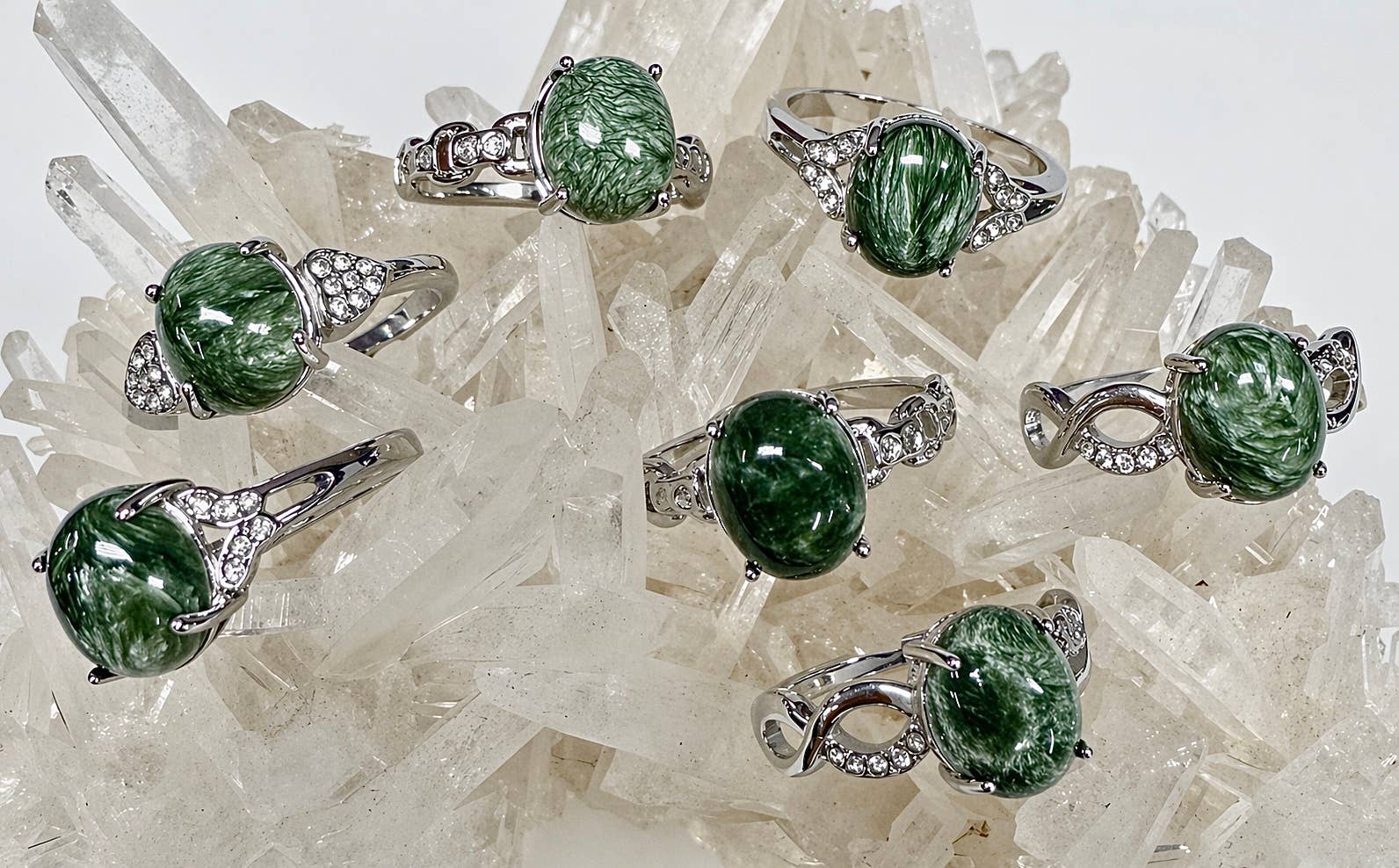 Natural Seraphinite Stainless Steel Ring 8x10mm Crystals