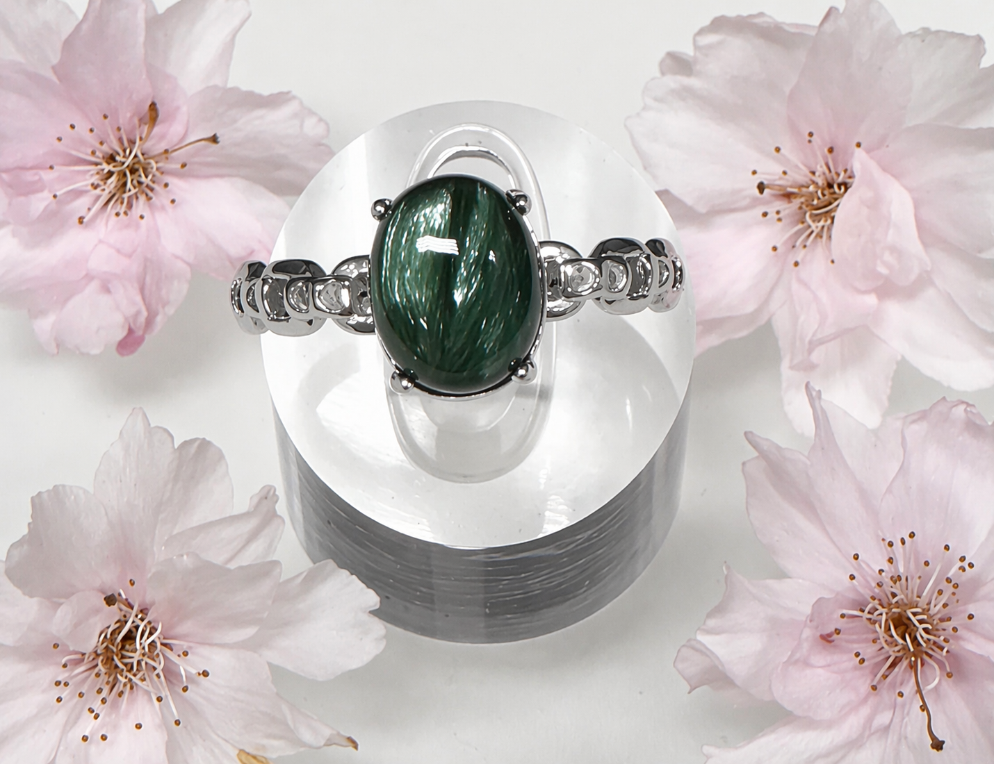 Natural Seraphinite Stainless Steel Ring 8x10mm Crystals