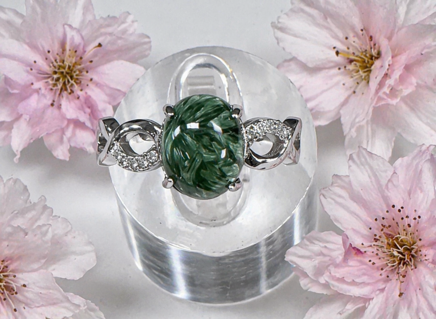 Natural Seraphinite Stainless Steel Ring 8x10mm Crystals