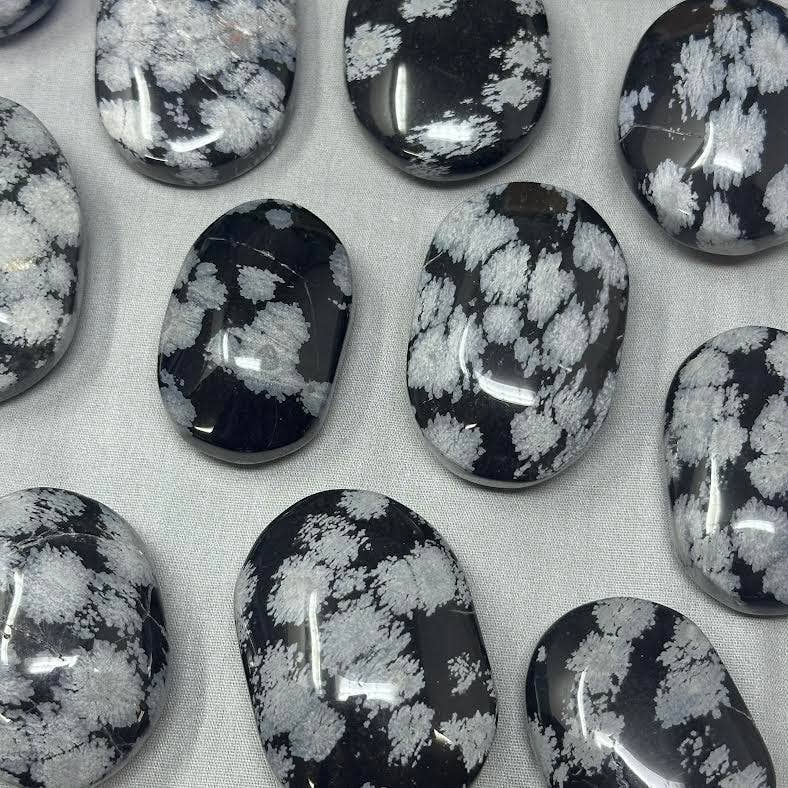 SnowFlake Obsidian Palm Stone