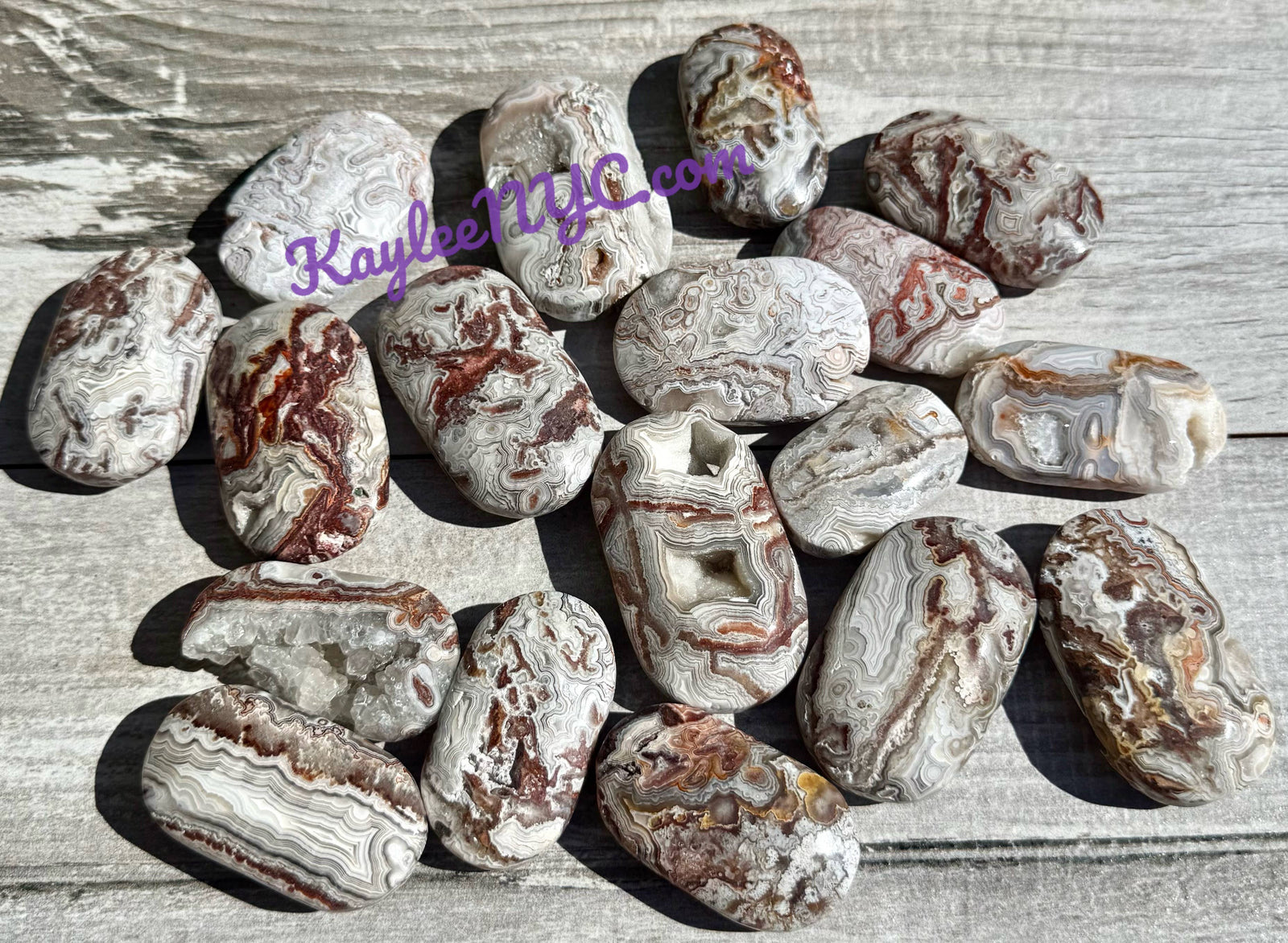 Natural Mexican Lace Agate Palm Stone