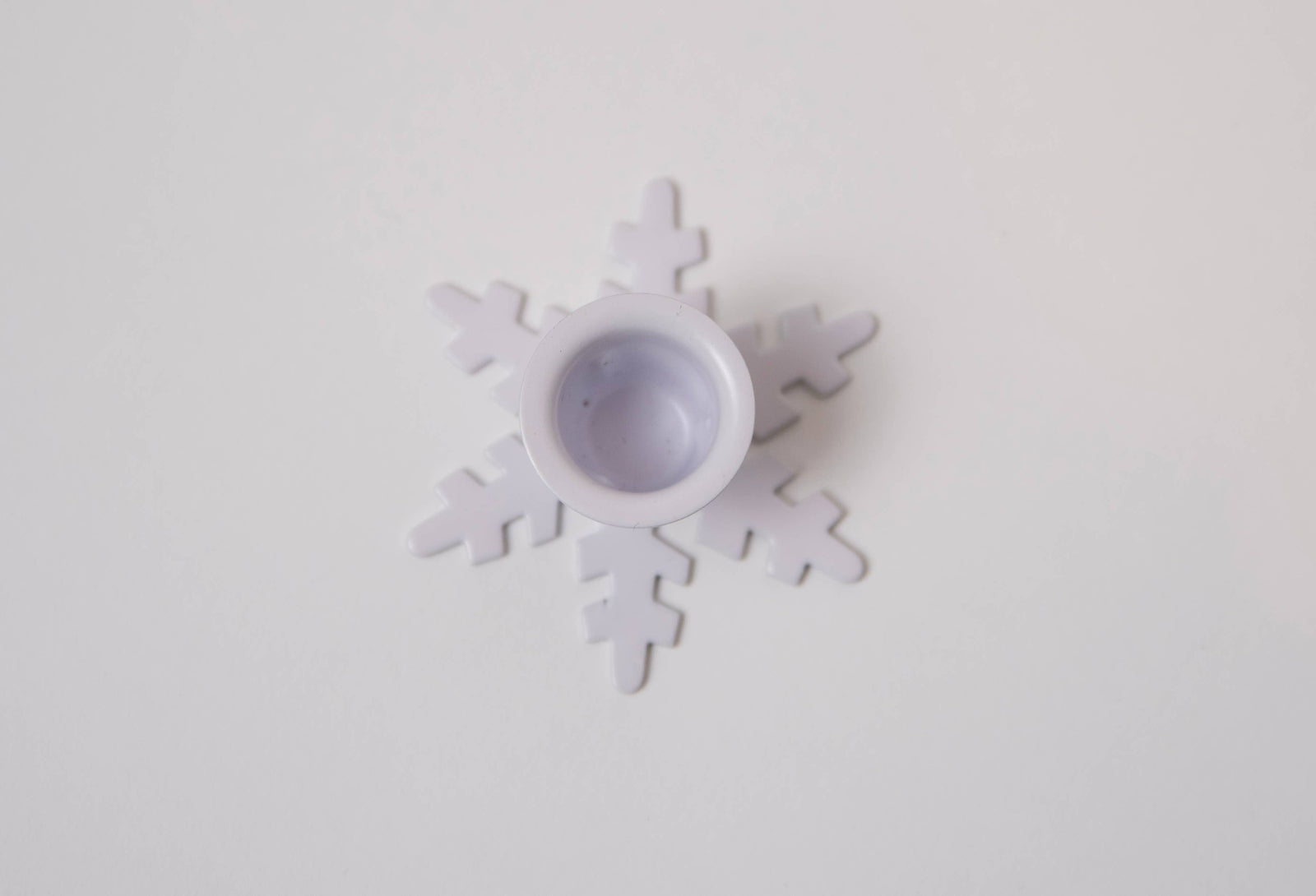White Iron Snowflake Taper Holder