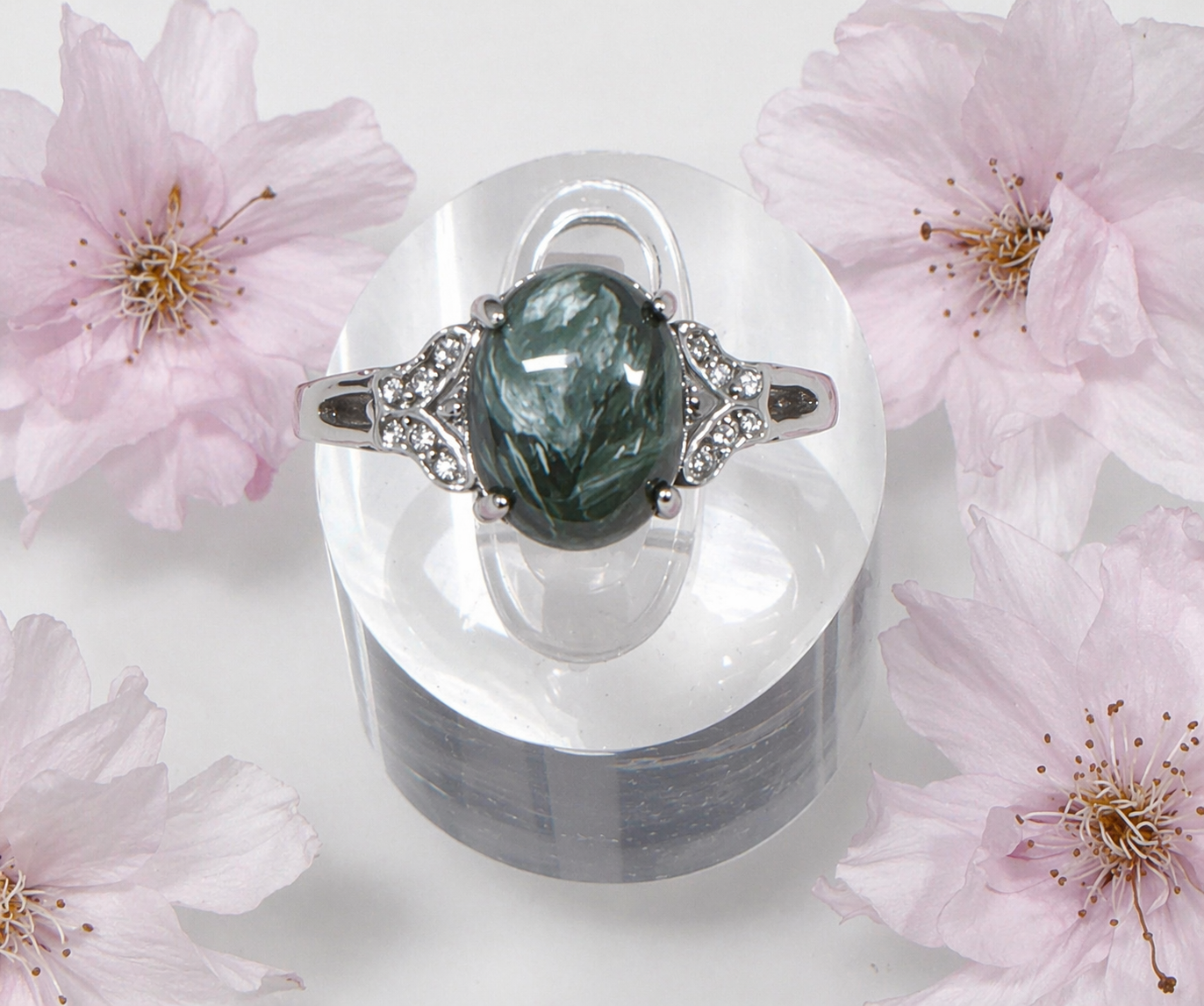 Natural Seraphinite Stainless Steel Ring 8x10mm Crystals