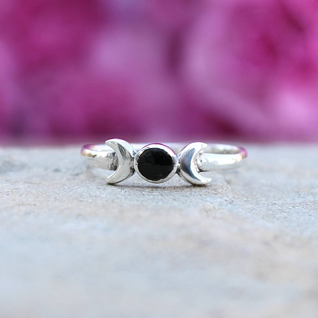 Sterling Silver Moon with Black Agate Single Stone Ring