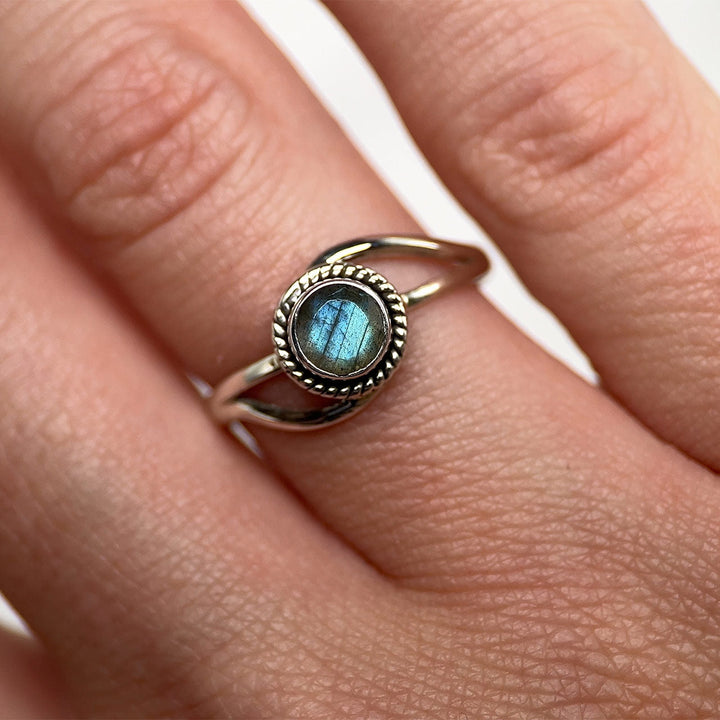 Labradorite Sterling Silver Infinity Ring