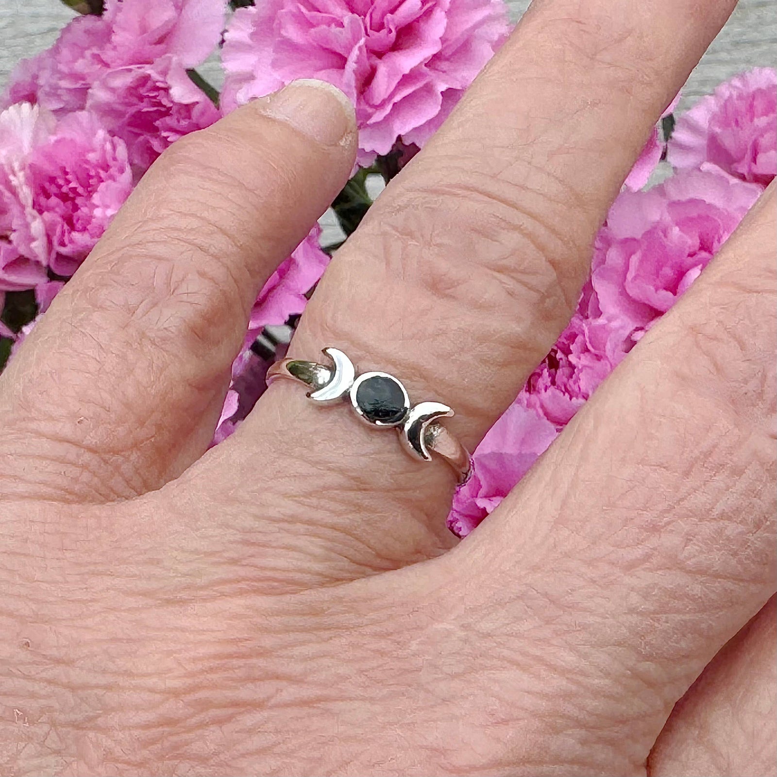 Sterling Silver Moon with Black Agate Single Stone Ring