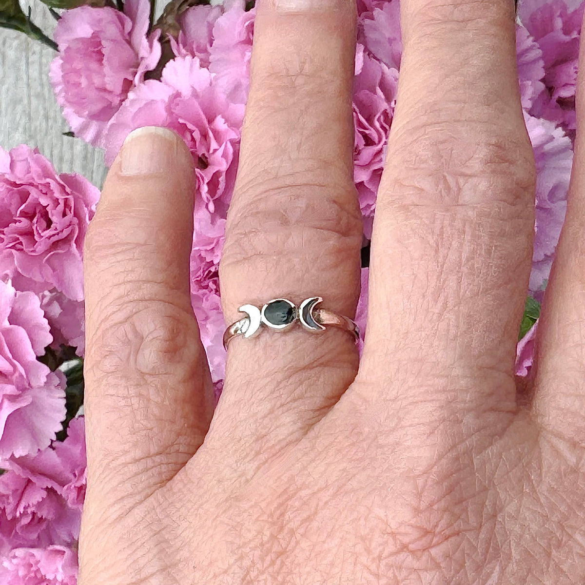 Sterling Silver Moon with Black Agate Single Stone Ring