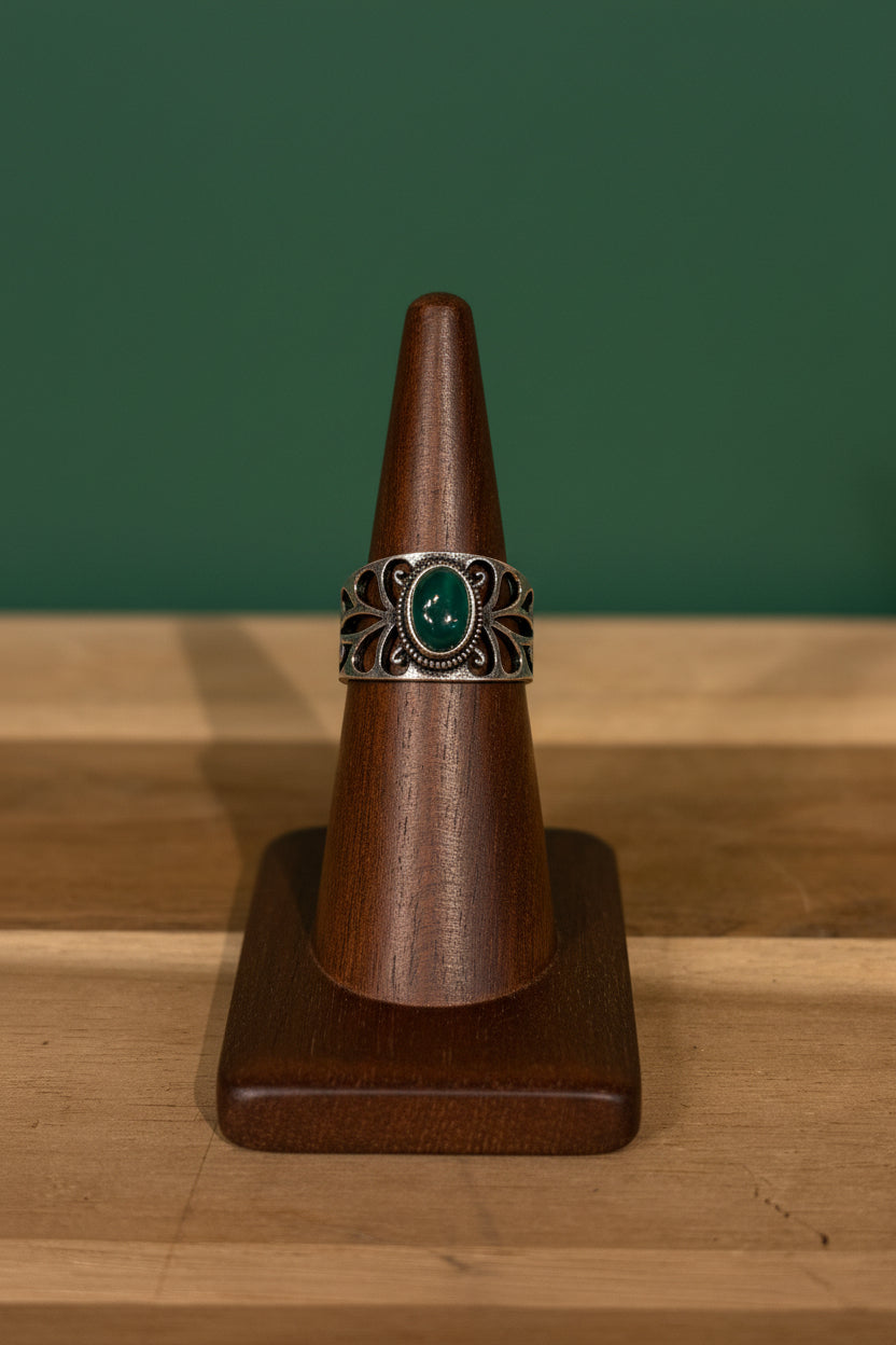Green Onyx Ring – Silver-Plated over Brass Size 6