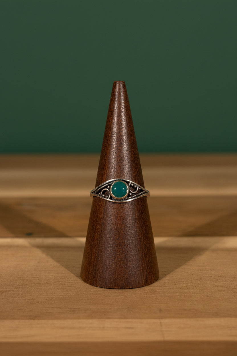 Green Onyx Ring – Silver-Plated over Brass Size 8.5