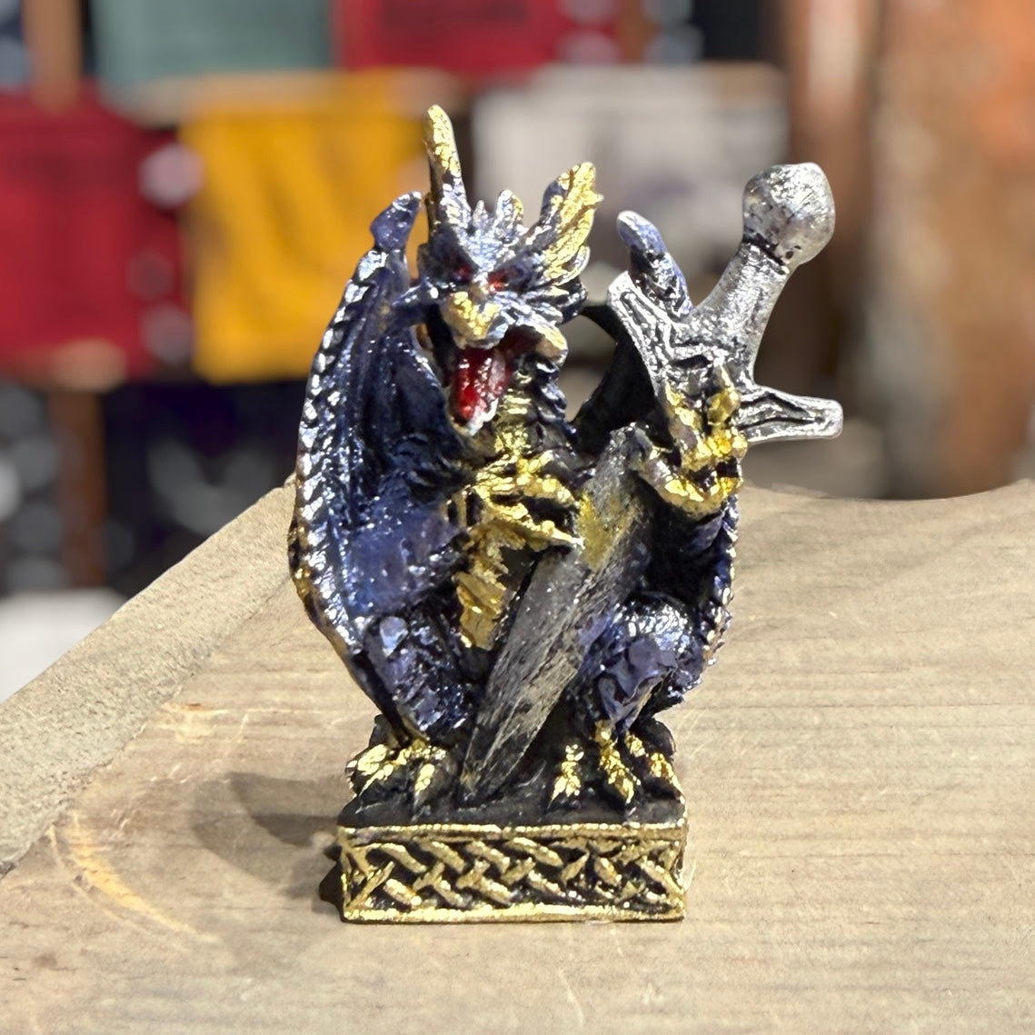 Mini Battle Dragon Statue