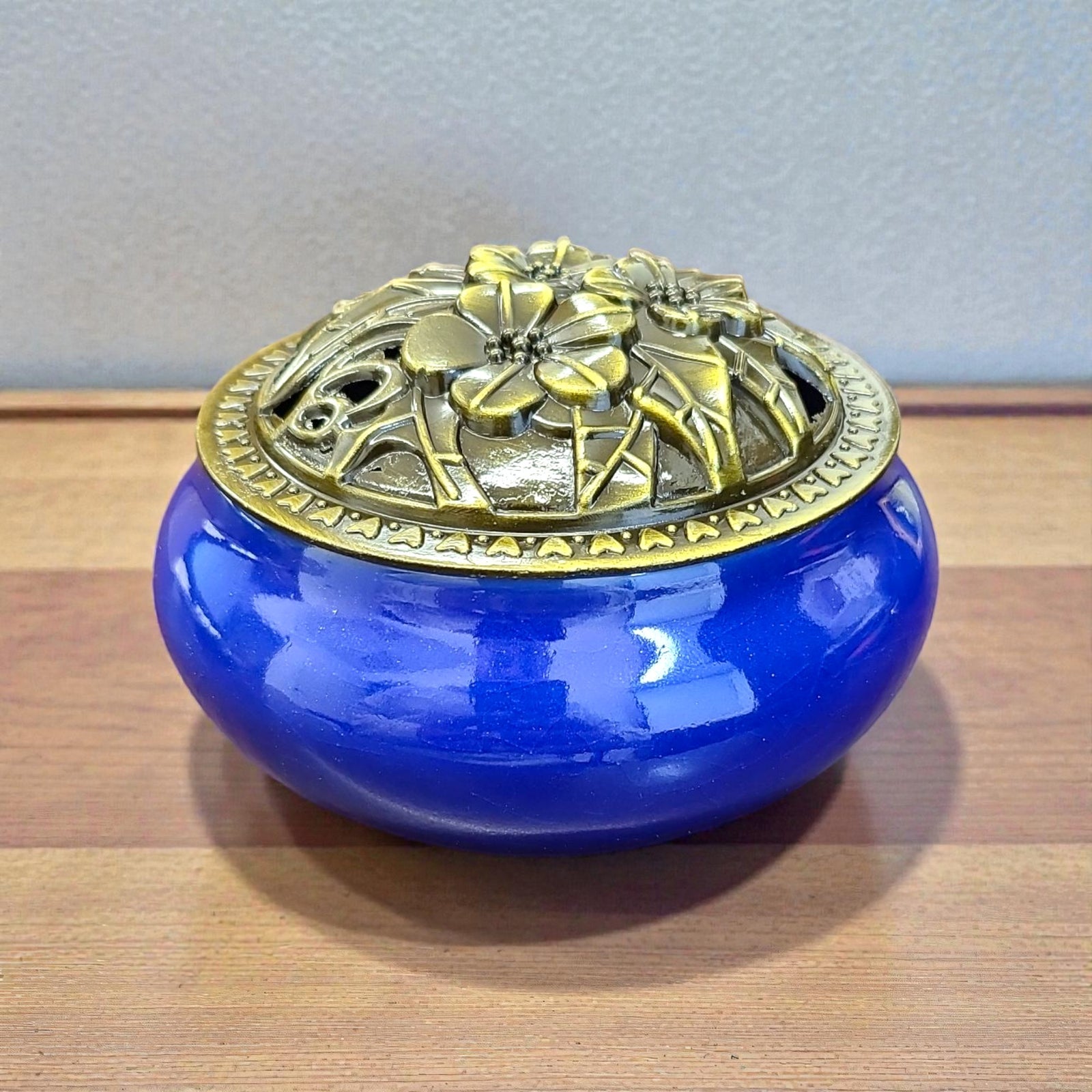 Ceramic Incense Burner Bowl with Lid – 3.75”