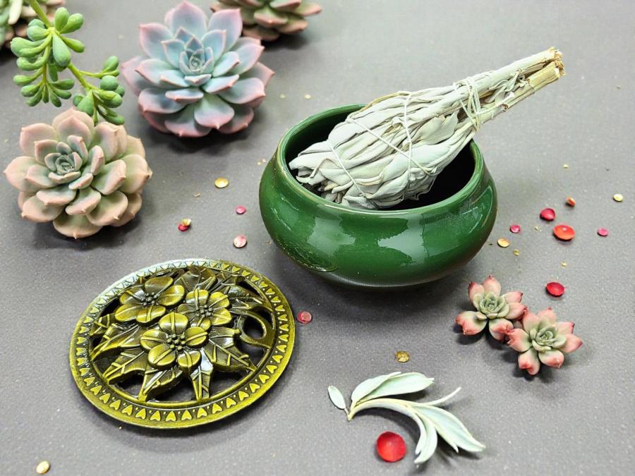 Ceramic Incense Burner Bowl with Lid – 3.75”