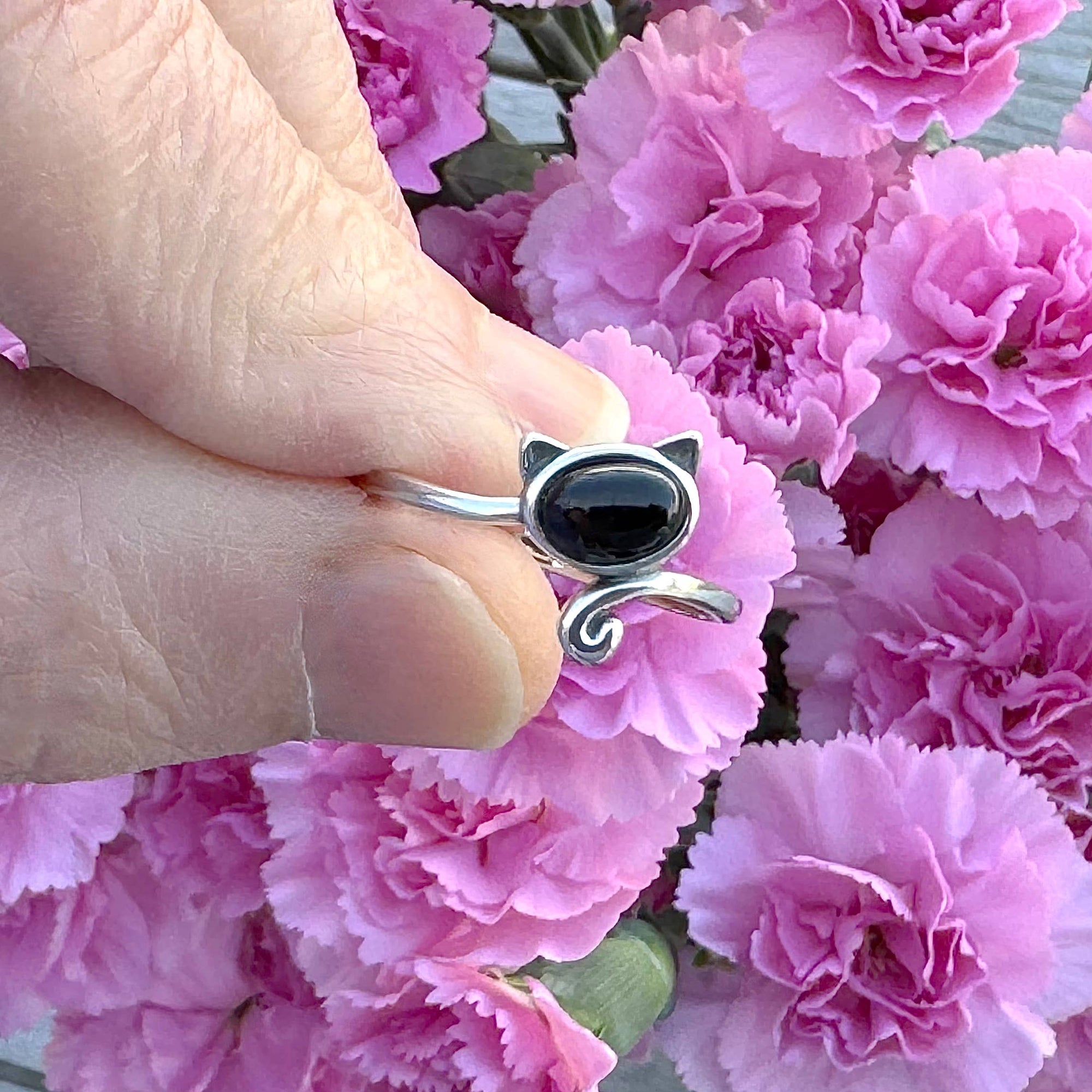 Cat with Black Agate Ring