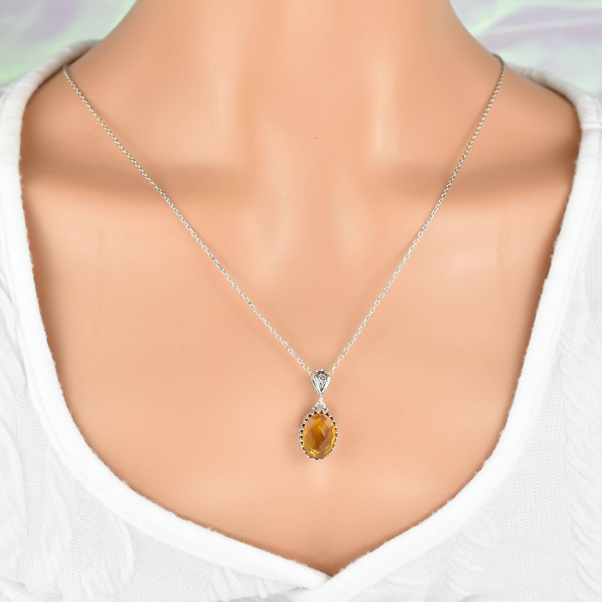 925 Silver Filigree Heart Detailed Citrine Gemstone Woman Pendant