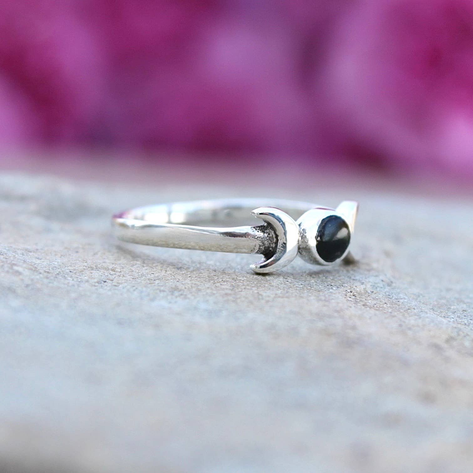 Sterling Silver Moon with Black Agate Single Stone Ring