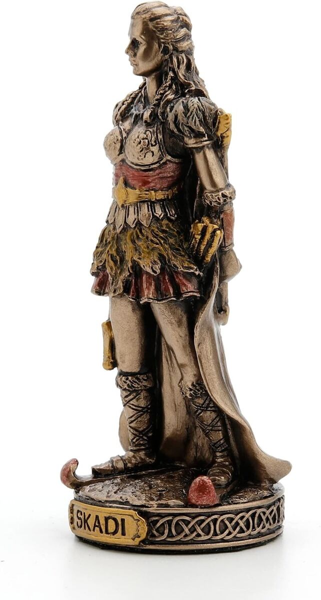 Lil' Skadi Statue