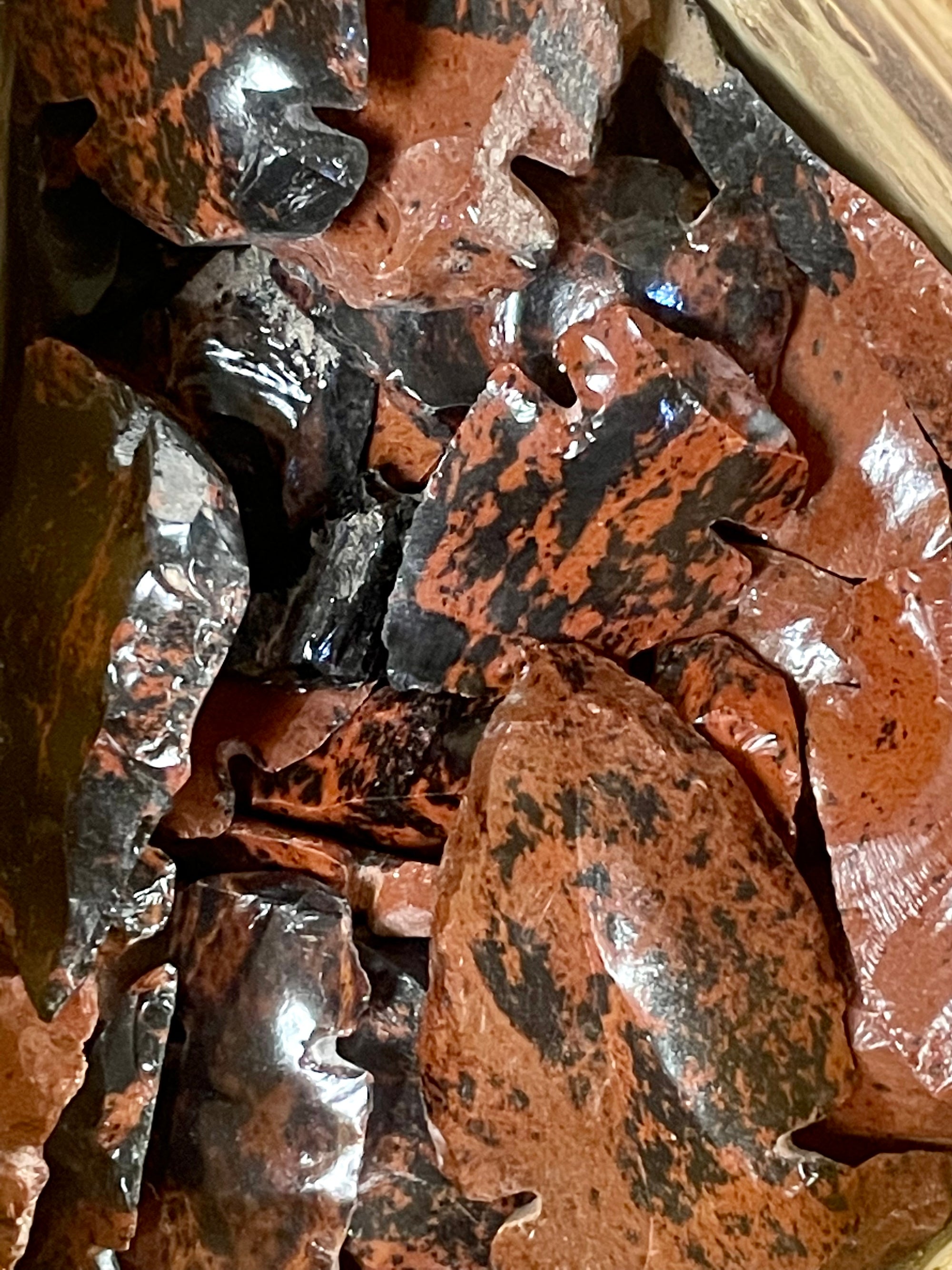Obsidian Mahogany Arrowhead